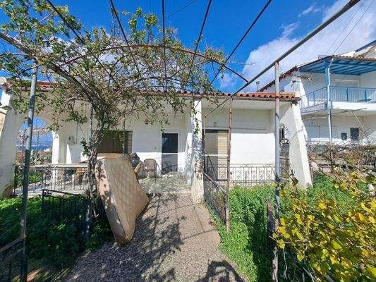 Kreta: Freistehendes Haus mit Meerblick in Plaka zu verkaufen