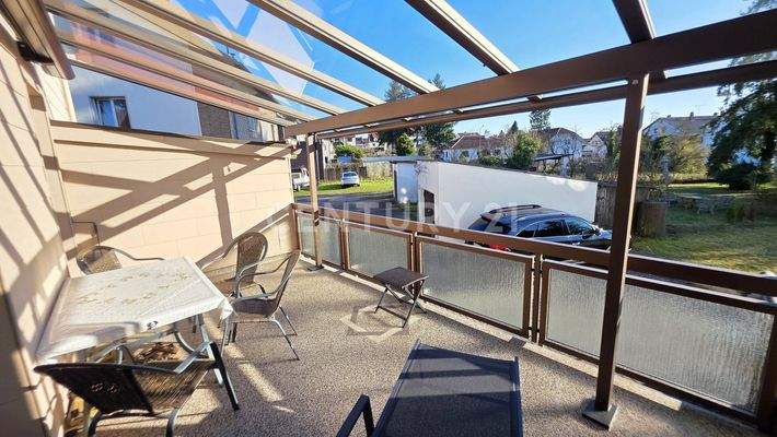 Terrasse mit Glasüberdachung