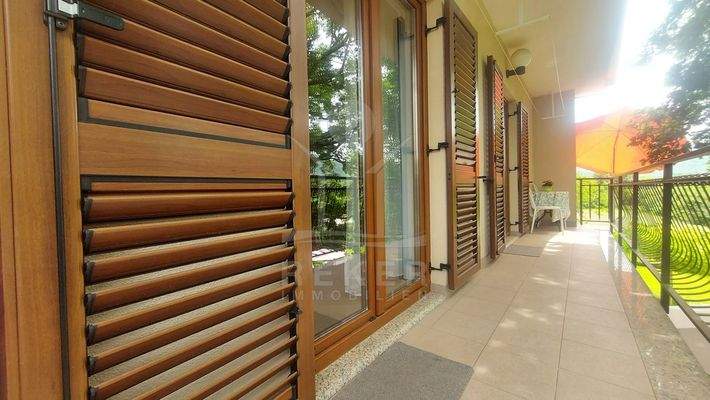  Vollständig möbliert für sofortigen Einzug