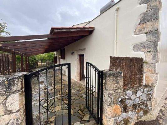Kreta, Litsarda - Charmantes Steinhaus im Zentrum eines Dorfes zu verkaufen