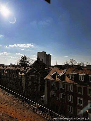 Blick aus Dachluke S/W