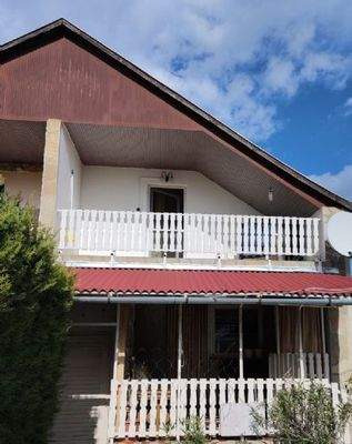 thumbnail_Hátsó homlokzat