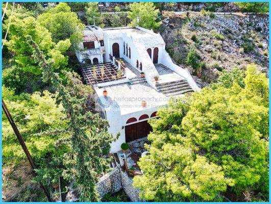 69d80fcc28c04cc1926876bc80551709-original