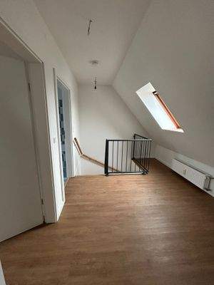 Flur oben 2.jpeg