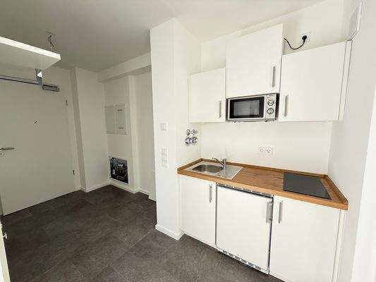 Einbauküche und Stellflächen