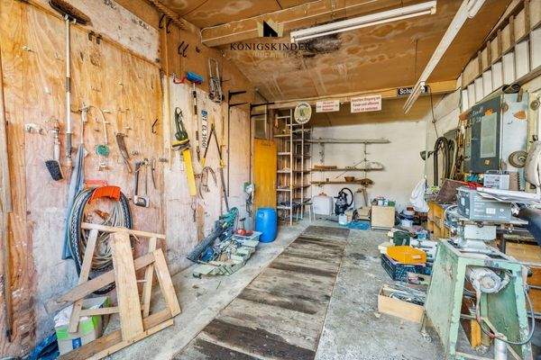 Schraubergarage mit integrieret Montagegrube...