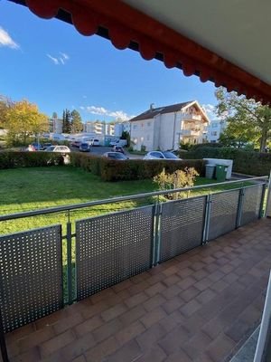 Balkon - Blick auf die Straße