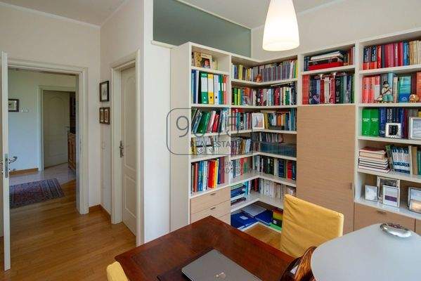 Exklusives Villenanwesen mit Seeblick in Garda - Gardasee