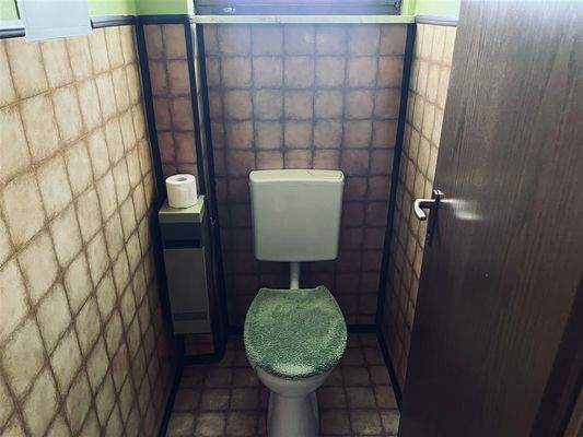 WC EG