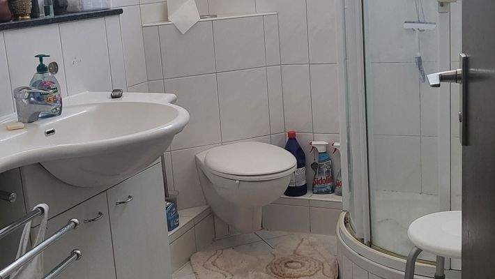 Badezimmer mit Dusch