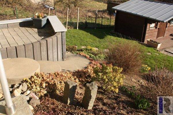 Rundplattentreppe zum Garten