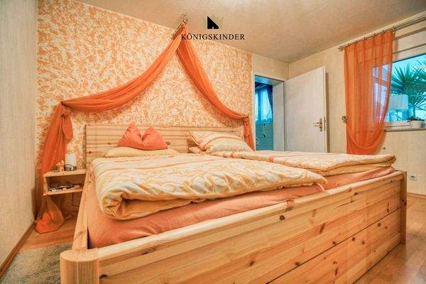 Schlafzimmer Untergeschoss