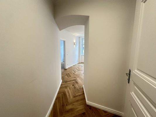 20250331_094156421_iOS