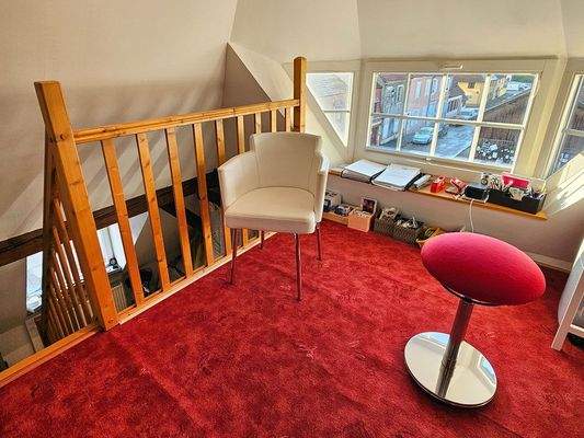 Arbeitsraum unter dem Dach