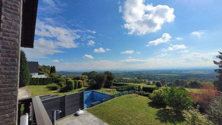 Balkon um Haus/Aussicht