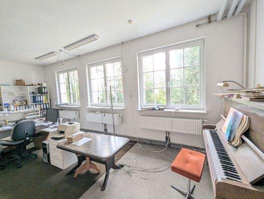 Büro/Hobby/Gäste im UG