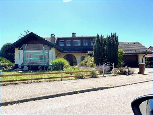 Vorgarten, Hausansicht