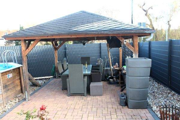 überdachte Terrasse