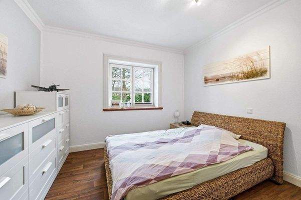 27 - WE 2 Schlafzimmer.jpg