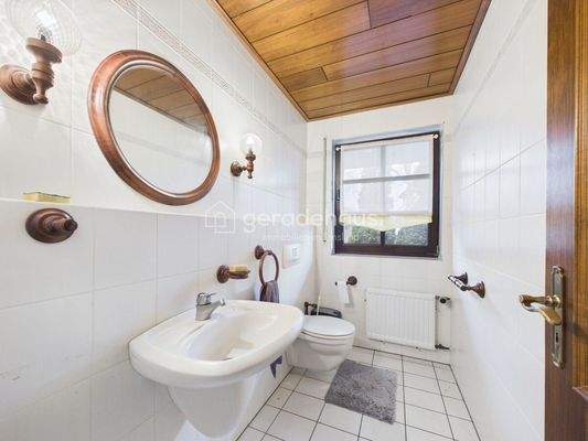 CAM03818G0-PR0073-STILL029