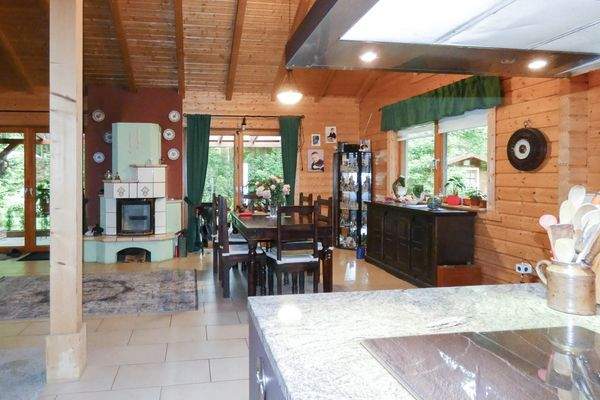 mit Blick zum Garten