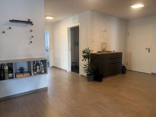 Flur (Sicht vom Wohnzimmer)