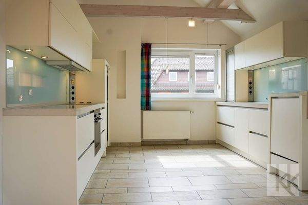 ...integrierter Küche