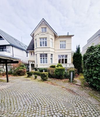 Hausansicht, Carport