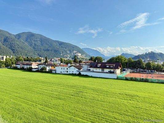 Guter Schnitt, bie Licht und eine  tolle Aussicht