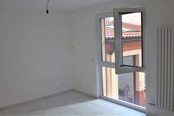 Küche. Platz für Sitzecke.