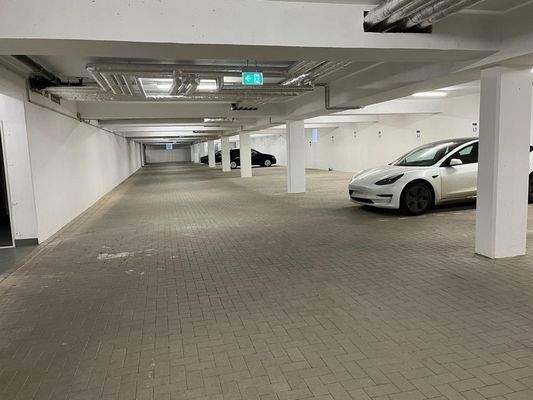 Tiefgarage1_bearbeitet 