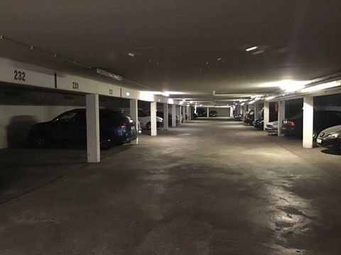 Düsseldorf Garage, Düsseldorf Stellplatz