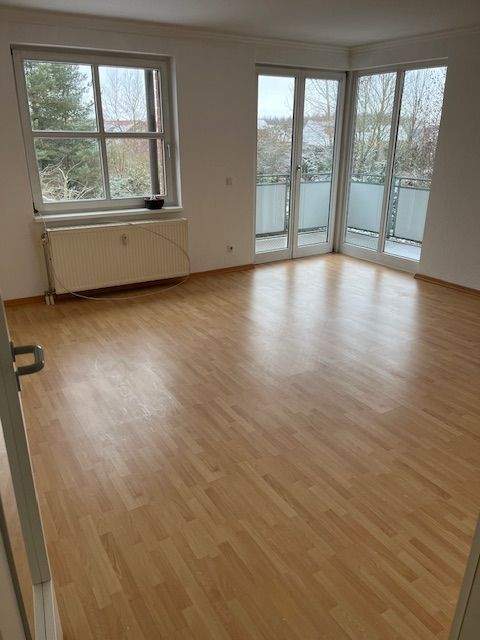 Schwerin - schicke 3-Zimmerwohnung mit Balkon und Einbauküche zu vermieten - Foto 1