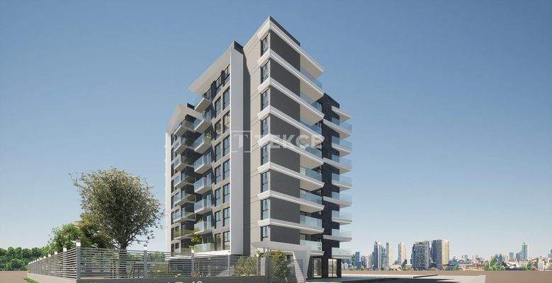 Spacious New Apartments Near the Main Road in İzmir