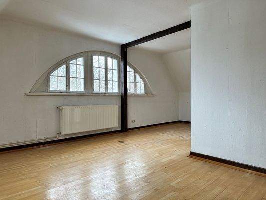 großes Kinderzimmer 1 im DG (teilbar)