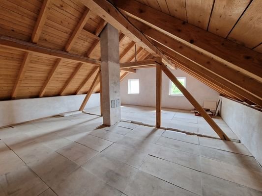 Dachboden (Ausbau möglich)