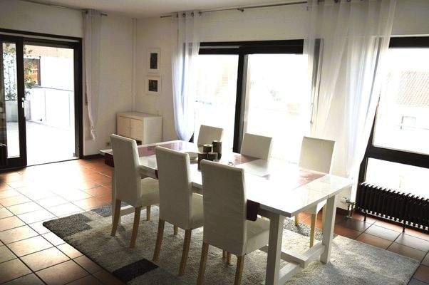 Essbereich m. Zug. Terrasse