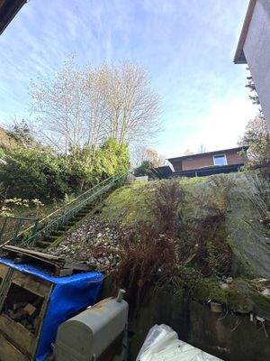 Grundstück hinterm Haus