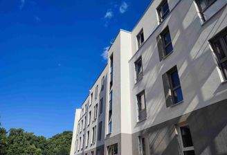 Moderne & Zeitlose Fassade 