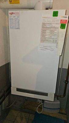 24 Gas-Zentralheizung.jpg