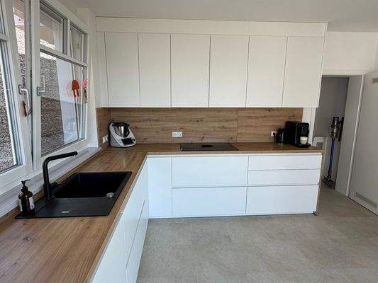Hochwertige Einbauküche