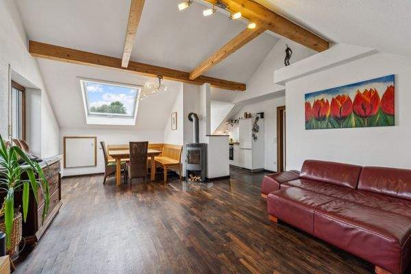 Blick v. Wohnen zum Essbereich