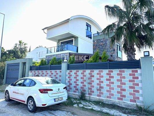 4-Bedroom Detached Villa with Pool in Belek Antalya