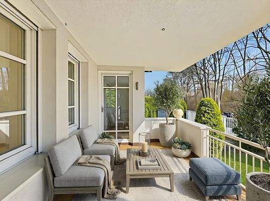 OST-LOGGIA (KI-möbliert)