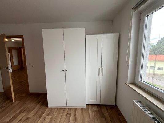 Kleiderschrank