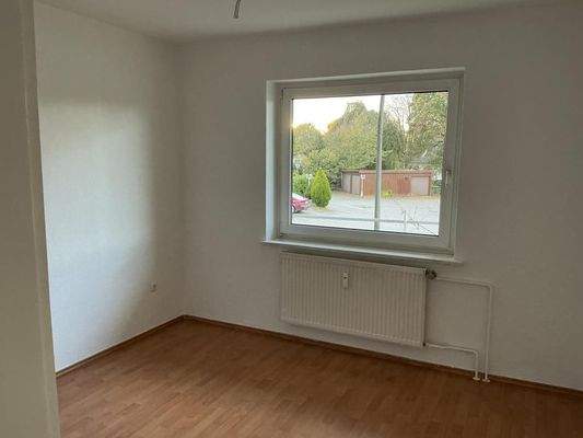 Kinderzimmer_Blick_nach_draußen