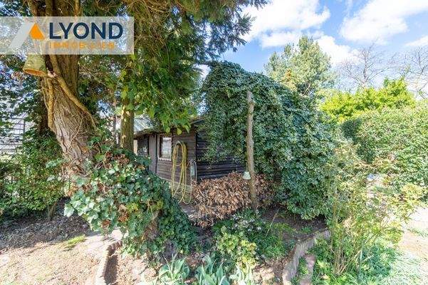 LYD 3729 - 17 Gartenhaus