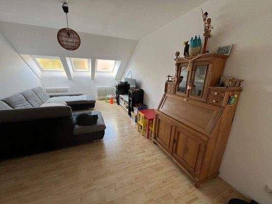 Zimmer 2 (Durchgangszimmer)