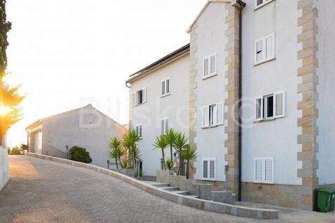 Supetar Ladenlokale, Ladenflächen 