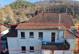 Hausansicht Balkonseite von oben_markiert